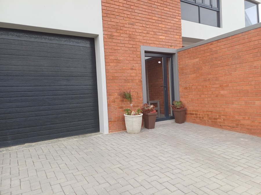 3 Bedroom Property for Sale in Island View Western Cape